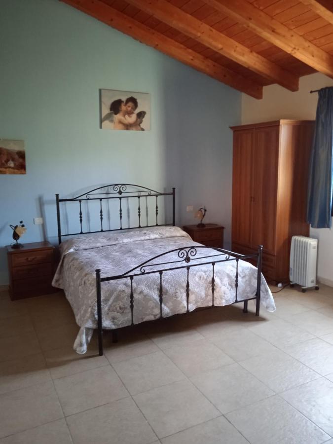 Sant' Antonio di SantadiTurismo Rurale Pertunghe别墅 外观 照片